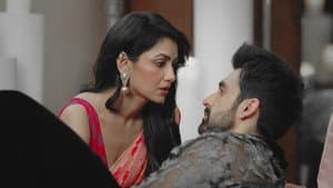 Amruta and Virat abduct an officer