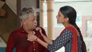 Sneha saves Ganga from Manohar
