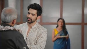 Amruta finds out Rajeev's reality