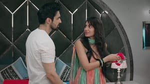 Babita sees Virat and Amu together