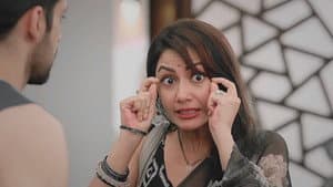 Virat transfers money to Amruta