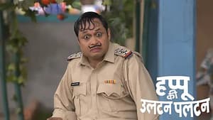 Happu Sees Rajesh Giving Fritters to Bhandari