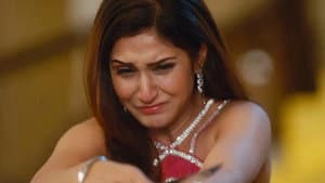 Purvi pretends to end her life